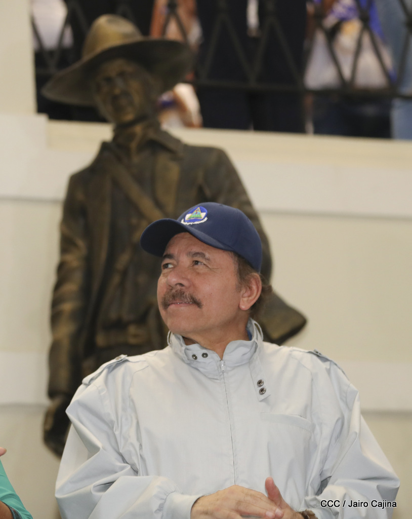 COMANDANTE1